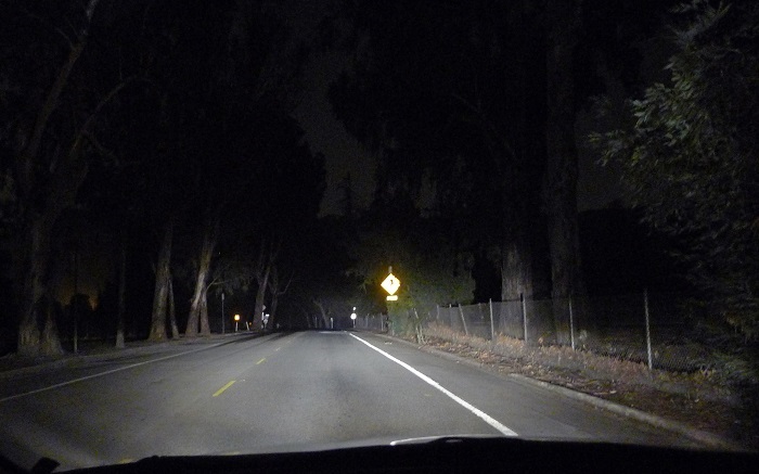 Conducción nocturna: toda la vista puesta en la carretera