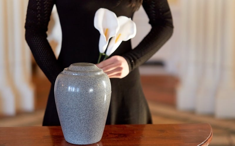 ¿Cuánto cuesta un funeral en España? Factores que más encarecen el servicio