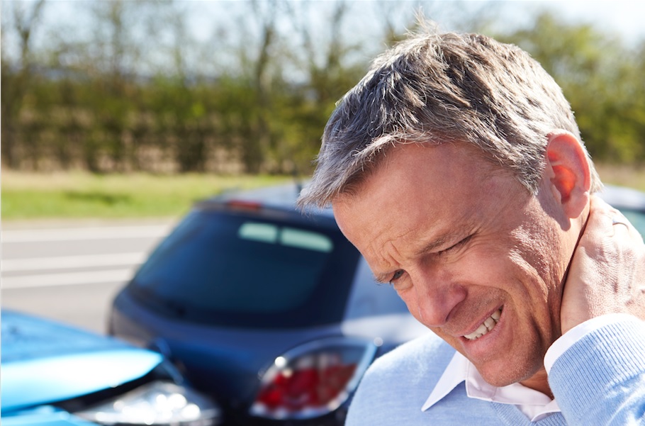 Dolor de cuello en accidentes leves de coche