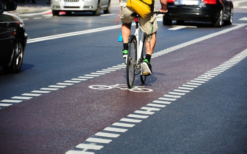 El lenguaje para señalizar bien cuando vas en bicicleta