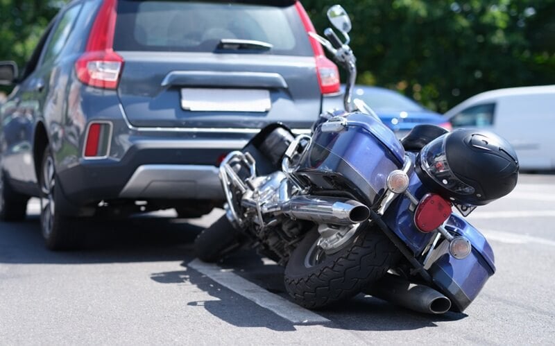 5 momentos en los que un coche no ve una moto