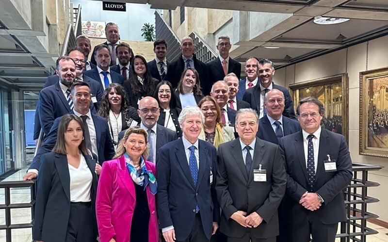 Visita de MMT a Lloyd's of London